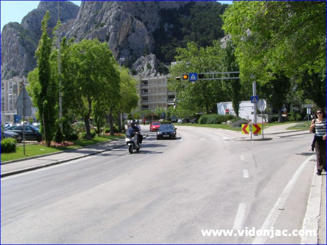Omis_09