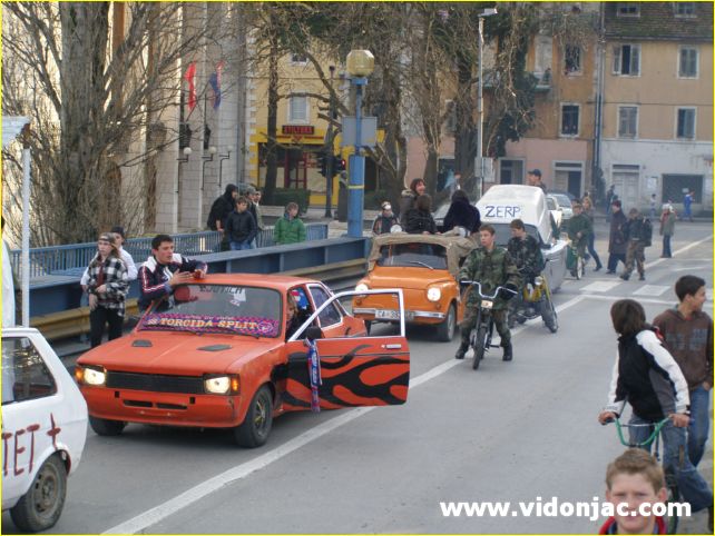 Povorka_u_Metkovicu_41
